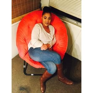 Meet your Posher, Toni